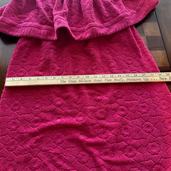 Trina Turk "Out of Office" off the shoulder Pink Dress, cover up size med. HTF - Picture 6 of 8